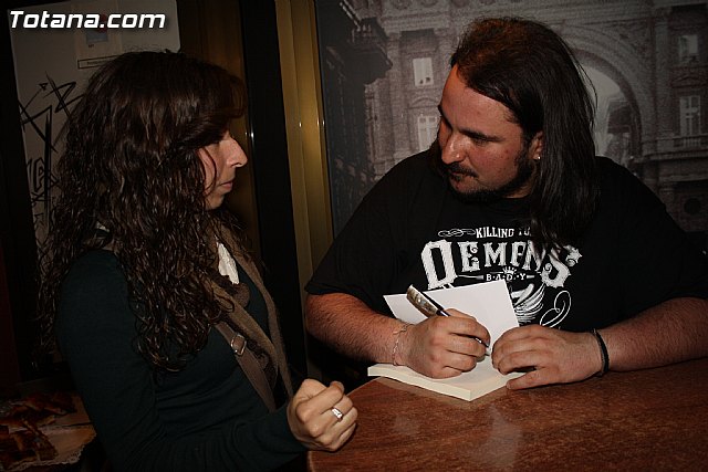 Omega, El ngel Catico (J.M. Lpez) - 72