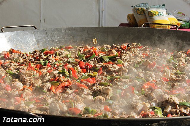 Paella gigante en la Carpa de Noche - Fiestas de Santa Eulalia 2015 - 2