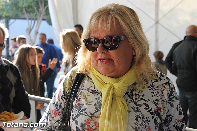 Paella gigante en la Carpa de Noche - Fiestas de Santa Eulalia 2015 - 36