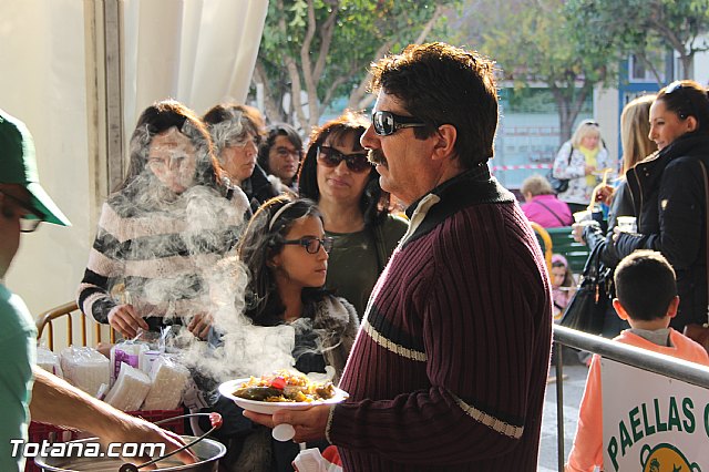 Paella gigante en la Carpa de Noche - Fiestas de Santa Eulalia 2015 - 49