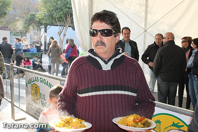 Paella gigante en la Carpa de Noche - Fiestas de Santa Eulalia 2015 - 50
