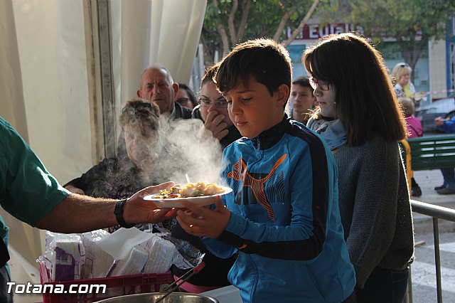 Paella gigante en la Carpa de Noche - Fiestas de Santa Eulalia 2015 - 57