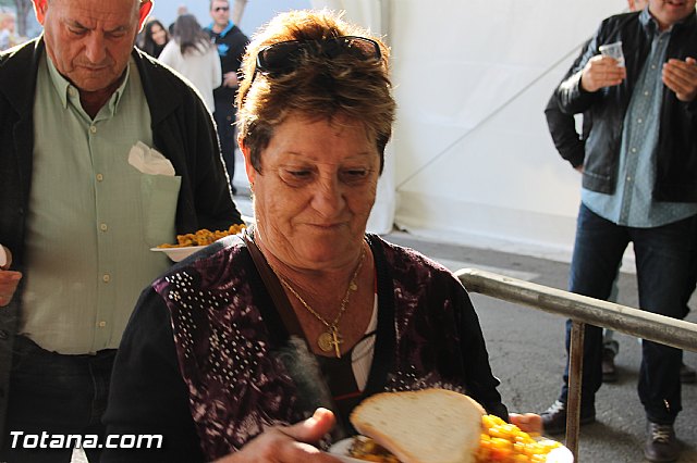 Paella gigante en la Carpa de Noche - Fiestas de Santa Eulalia 2015 - 65