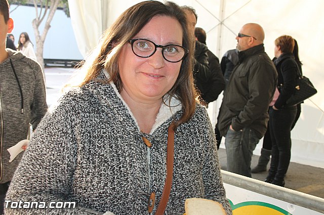 Paella gigante en la Carpa de Noche - Fiestas de Santa Eulalia 2015 - 67