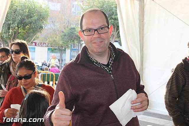 Paella gigante en la Carpa de Noche - Fiestas de Santa Eulalia 2015 - 86