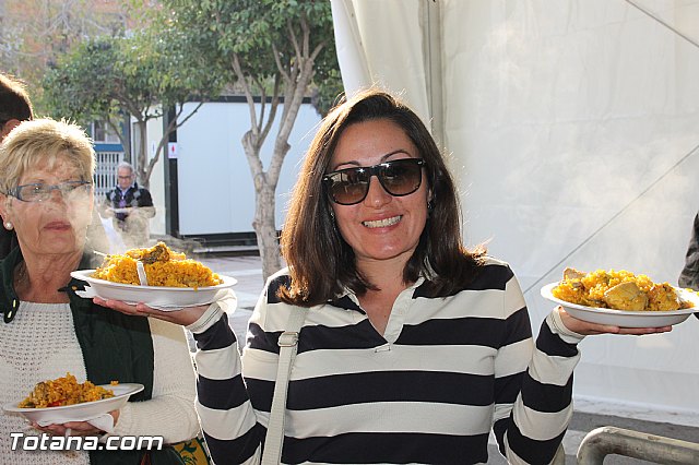 Paella gigante en la Carpa de Noche - Fiestas de Santa Eulalia 2015 - 94