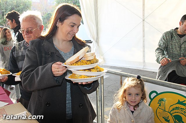 Paella gigante en la Carpa de Noche - Fiestas de Santa Eulalia 2015 - 102