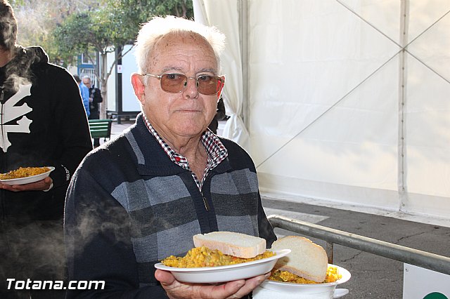 Paella gigante en la Carpa de Noche - Fiestas de Santa Eulalia 2015 - 104