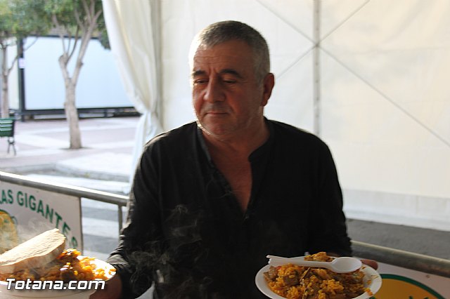 Paella gigante en la Carpa de Noche - Fiestas de Santa Eulalia 2015 - 126