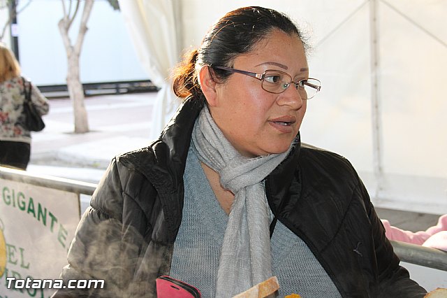 Paella gigante en la Carpa de Noche - Fiestas de Santa Eulalia 2015 - 133