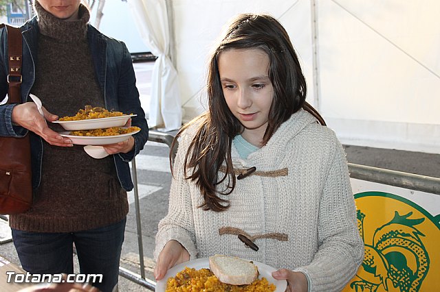 Paella gigante en la Carpa de Noche - Fiestas de Santa Eulalia 2015 - 138
