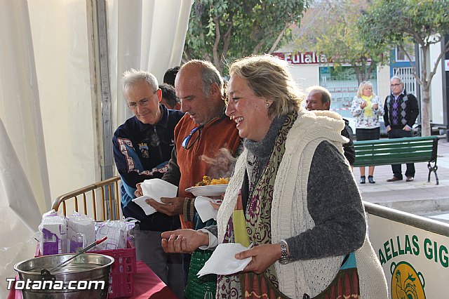 Paella gigante en la Carpa de Noche - Fiestas de Santa Eulalia 2015 - 139