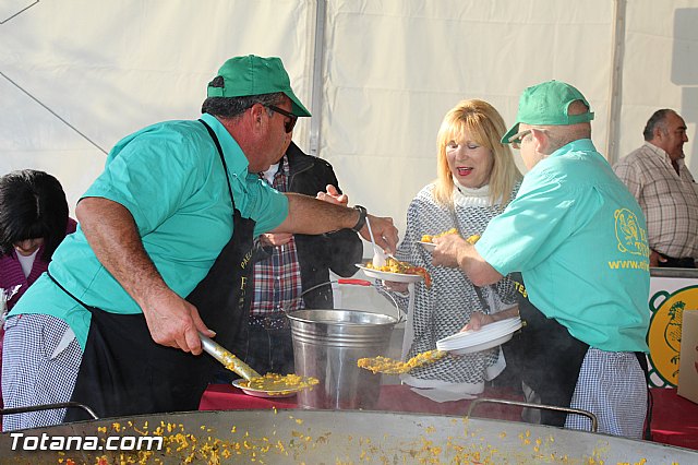 Paella gigante en la Carpa de Noche - Fiestas de Santa Eulalia 2015 - 167