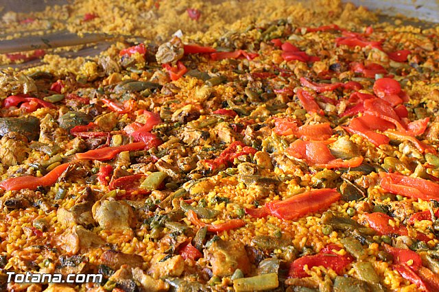 Paella gigante en la Carpa de Noche - Fiestas de Santa Eulalia 2015 - 168