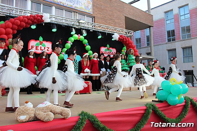 Visita de Papa Noel a Totana - Loles Miralles Estudio de Danza 2018 - 68