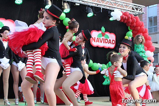 Visita de Papa Noel a Totana - Loles Miralles Estudio de Danza 2018 - 108