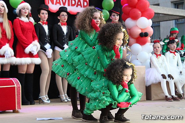 Visita de Papa Noel a Totana - Loles Miralles Estudio de Danza 2018 - 139