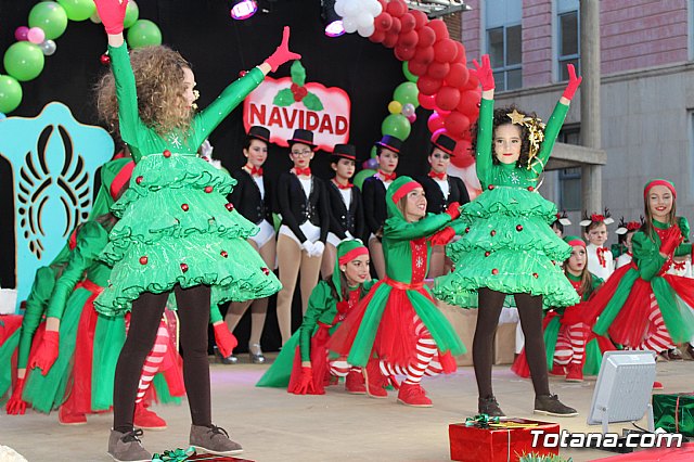 Visita de Papa Noel a Totana - Loles Miralles Estudio de Danza 2018 - 157