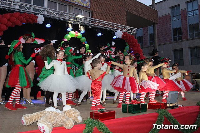 Visita de Papa Noel a Totana - Loles Miralles Estudio de Danza 2018 - 174