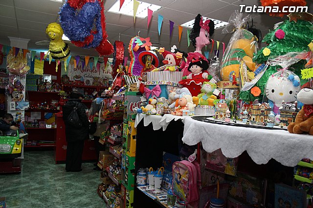 Pap Noel visit Mundo Piatas para recoger las cartas de los ms peques de la casa - 41