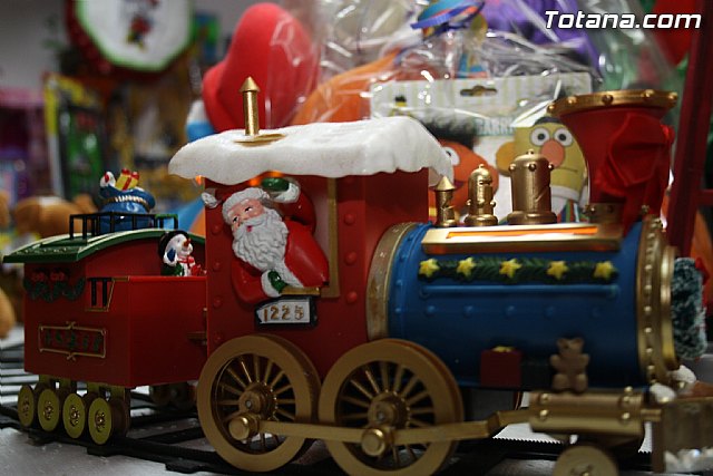 Pap Noel visit Mundo Piatas para recoger las cartas de los ms peques de la casa - 53