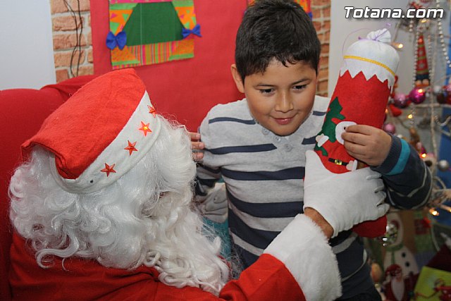 Pap Noel visit Mundo Piatas para recoger las cartas de los ms peques de la casa - 57