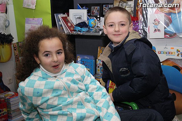 Pap Noel visit Mundo Piatas para recoger las cartas de los ms peques de la casa - 85