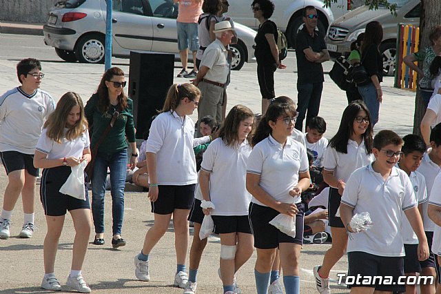 Salto Acrobtico de la Patrulla PAPEA con motivo del Da Mundial de las Lipodistrofias 2018 - 11