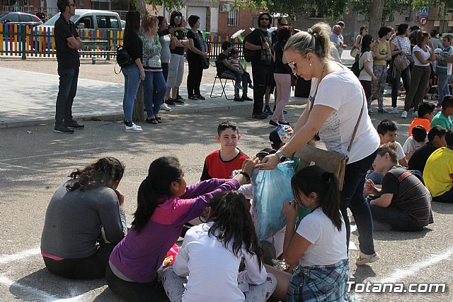 Salto Acrobtico de la Patrulla PAPEA con motivo del Da Mundial de las Lipodistrofias 2018 - 14