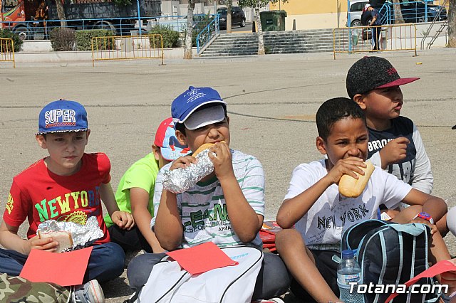 Salto Acrobtico de la Patrulla PAPEA con motivo del Da Mundial de las Lipodistrofias 2018 - 18
