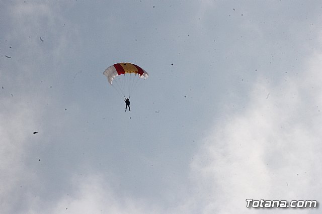 Salto Acrobtico de la Patrulla PAPEA con motivo del Da Mundial de las Lipodistrofias 2018 - 78