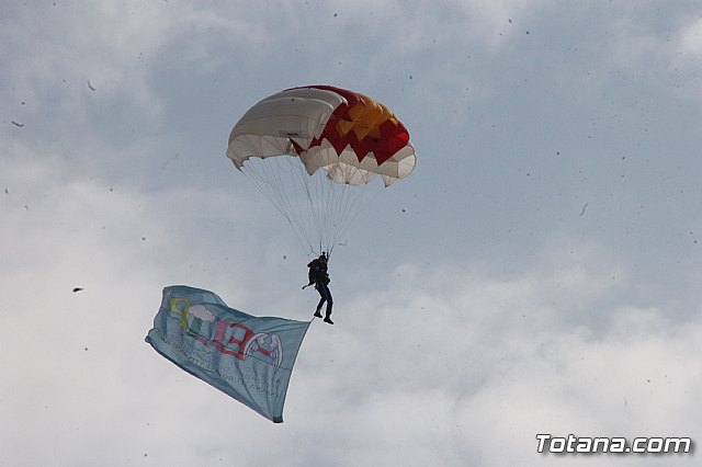 Salto Acrobtico de la Patrulla PAPEA con motivo del Da Mundial de las Lipodistrofias 2018 - 103