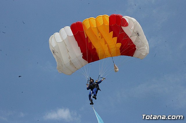 Salto Acrobtico de la Patrulla PAPEA con motivo del Da Mundial de las Lipodistrofias 2018 - 108