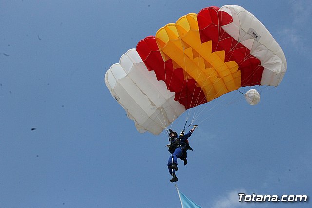 Salto Acrobtico de la Patrulla PAPEA con motivo del Da Mundial de las Lipodistrofias 2018 - 109