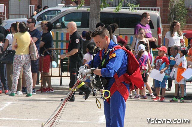Salto Acrobtico de la Patrulla PAPEA con motivo del Da Mundial de las Lipodistrofias 2018 - 114