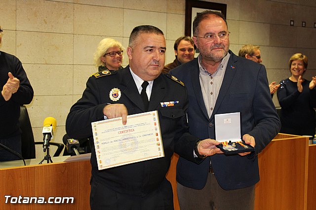 Entrega de condecoraciones a voluntarios de Proteccin Civil - 38