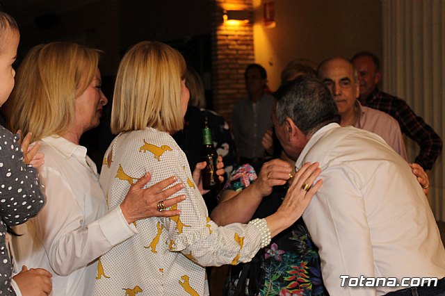 Pasteleros, hosteleros, familiares y amigos ofrecieron una emotiva cena sorpresa a Pepe 