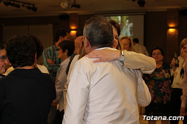 Pasteleros, hosteleros, familiares y amigos ofrecieron una emotiva cena sorpresa a Pepe 