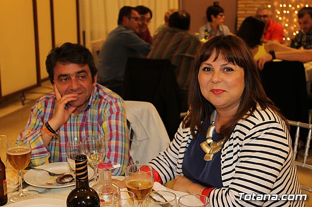 Pasteleros, hosteleros, familiares y amigos ofrecieron una emotiva cena sorpresa a Pepe 