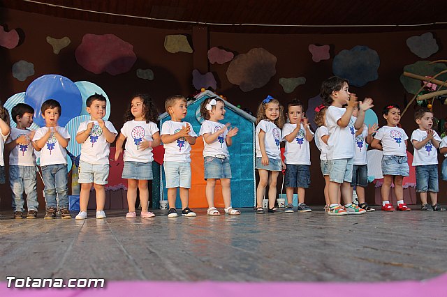 Fiesta fin de curso. Escuelas infantiles Doa Pepita, Carmen Bar y Ntra. Sra. del Rosario (el Paretn) 2015 - 185
