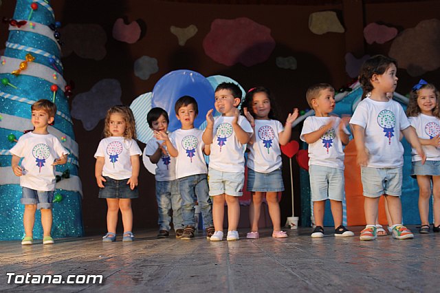 Fiesta fin de curso. Escuelas infantiles Doa Pepita, Carmen Bar y Ntra. Sra. del Rosario (el Paretn) 2015 - 192