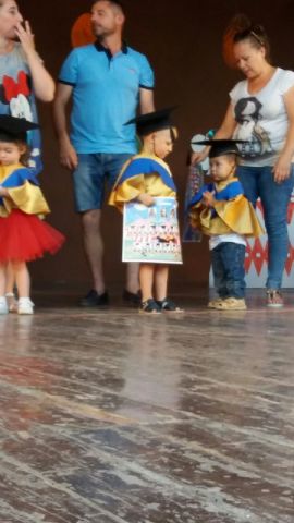 Fiesta fin de curso. Escuela infantil Clara Campoamor 2017 - 16