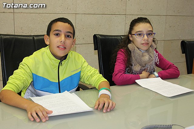 Lectura del manifiesto del Da de los Derechos del Nio 2013 - 10