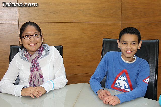 Lectura del manifiesto del Da de los Derechos del Nio 2013 - 12