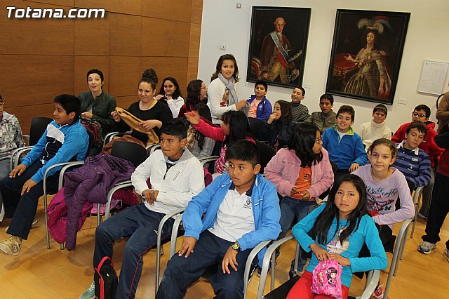 Lectura del manifiesto del Da de los Derechos del Nio 2013 - 16