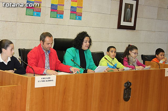 Lectura del manifiesto del Da de los Derechos del Nio 2013 - 27