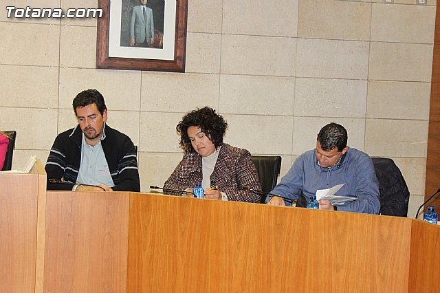 Pleno extraordinario para debatir la repercusin y funcionamiento del nuevo Servicio Municipal de Aguas - 6