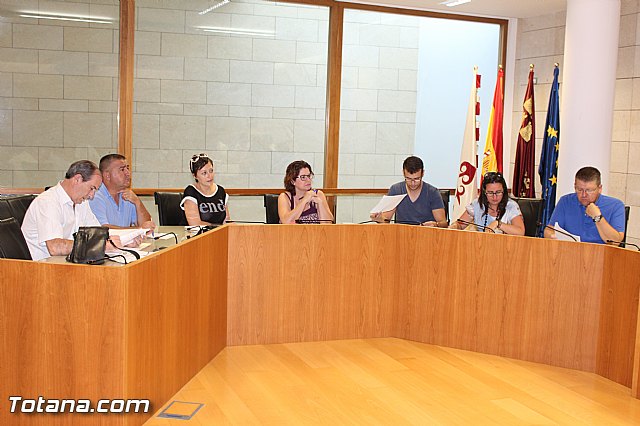 Pleno extraordinario para adherirse al fondo de Ordenacin de Medidas de Sostenibilidad Financiera y Entidades Locales - 2