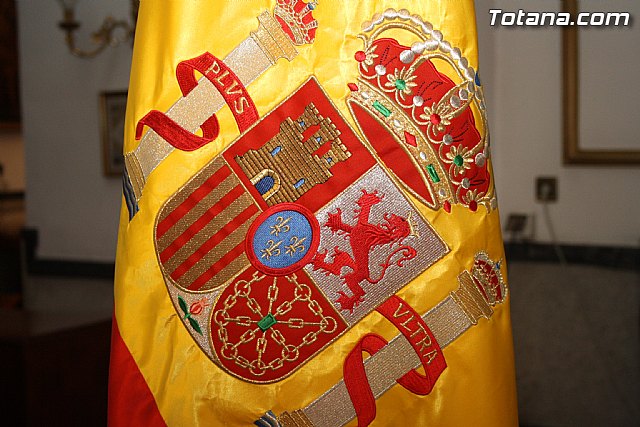Misa da del Pilar y acto institucional de homenaje a la bandera de Espaa - 2011 - 4