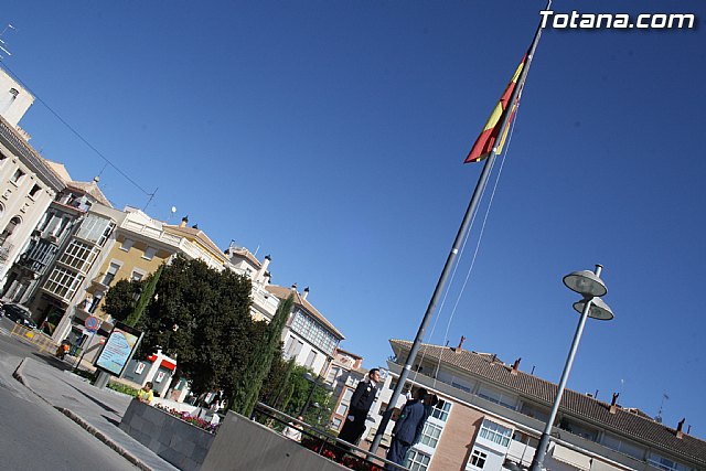 Misa da del Pilar y acto institucional de homenaje a la bandera de Espaa - 2011 - 159